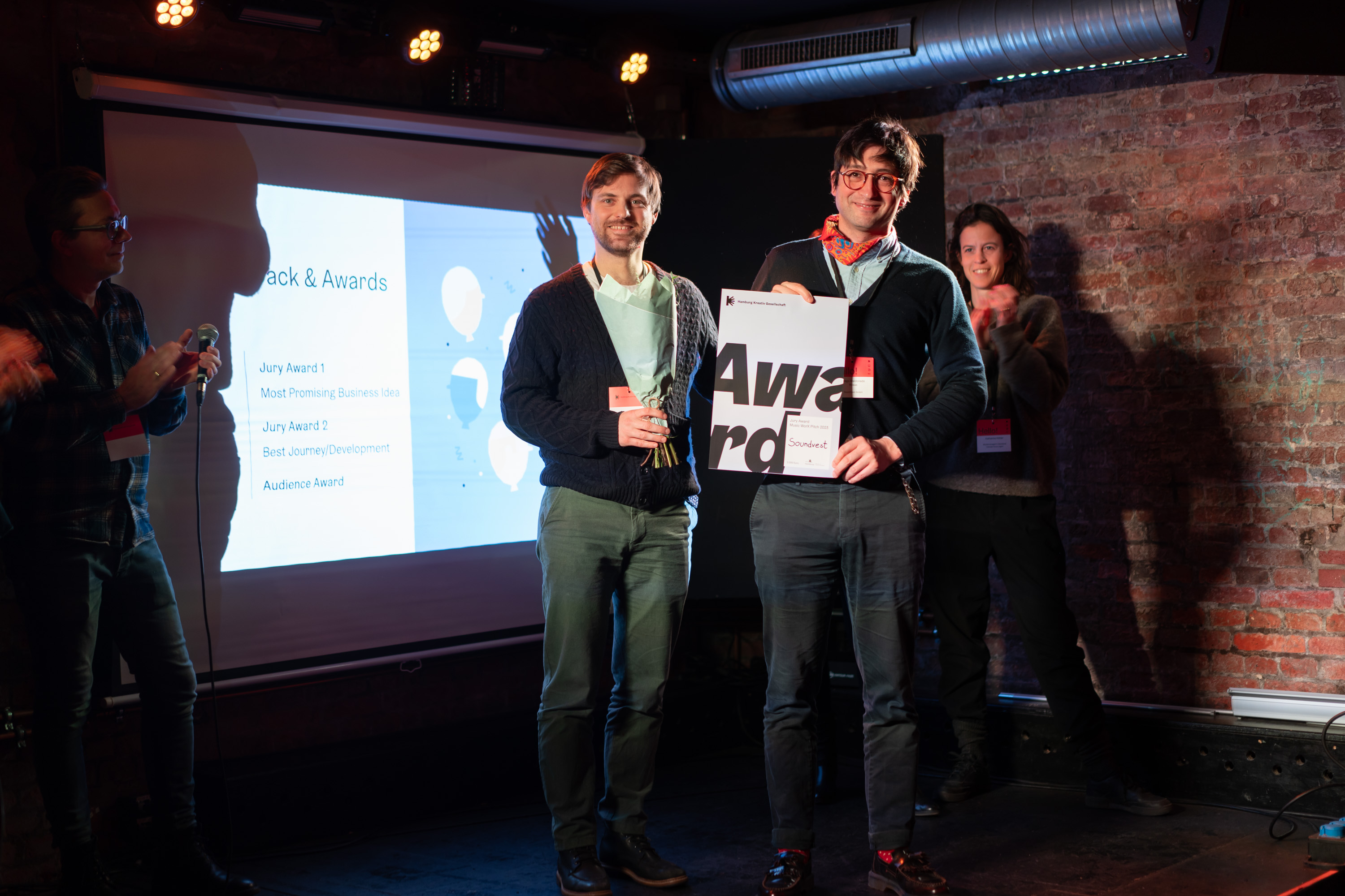 The start-up Soundvest is delighted about the double award. f.l.t.r.: Philipp Klotz, Diego Maldonado Rosas. jan-Marius Komorek