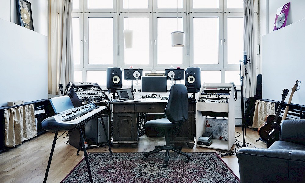 Kompletter Raum für Musikstudio/Schnittraum o.ä.,  in altem Fabrikgebäude in Hamburg Altona